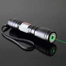 強力レーザーポインター 200mWグリーンレーザー 懐中電灯フォーカス変化可能 点火可能